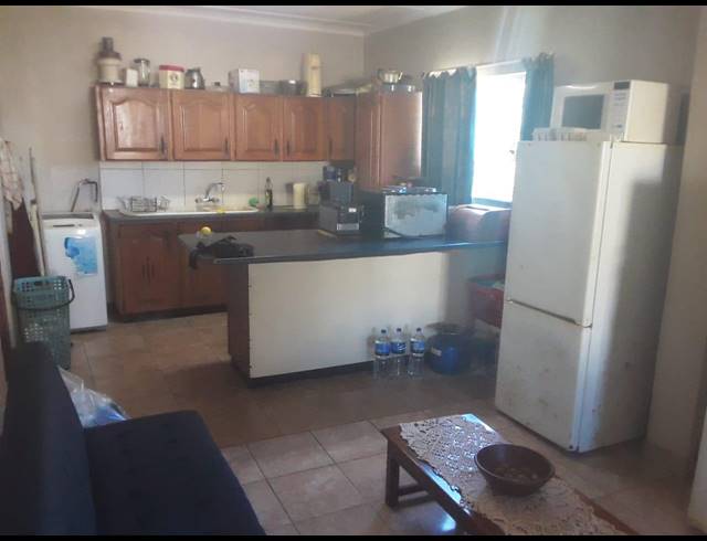 3 BEDROOM HOUSE FOR SALE IN LEISURE BAY